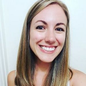 Meet your Posher, Carrie